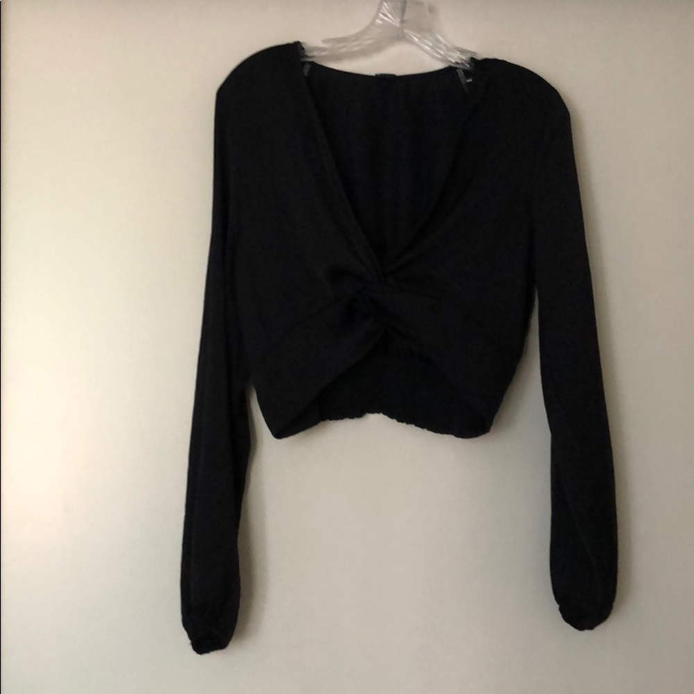 Black Long Sleeve Crop Top